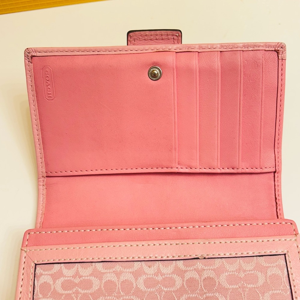 Coach Y2K SoHo Pink Wallet - Picture 9 of 14